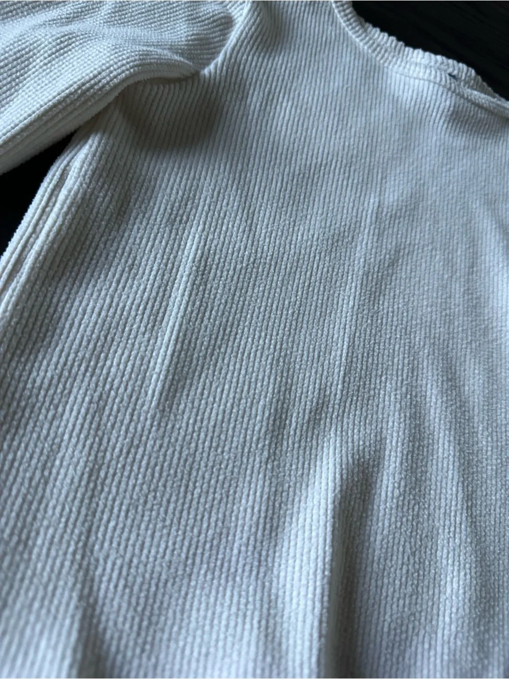 Old Navy Cream and Navy Long Sleeve Waffle Knit Tee - 3T